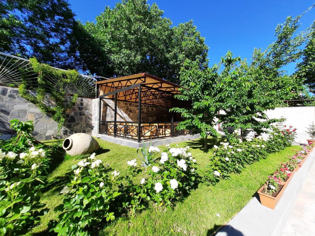 Cherry Garden Boutique Hotel Yeghegnadzor Exterior photo