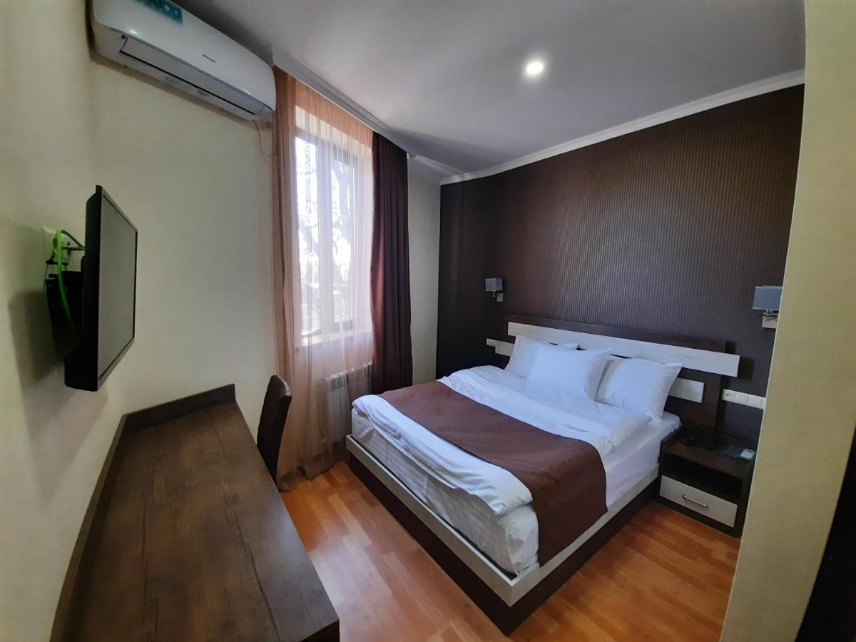Cherry Garden Boutique Hotel Yeghegnadzor Exterior photo